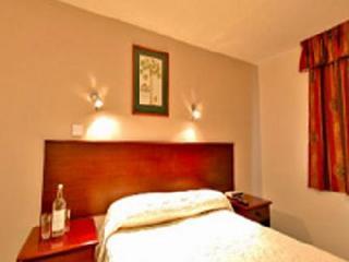 Mk Hotel Milton Keynes Bagian luar foto