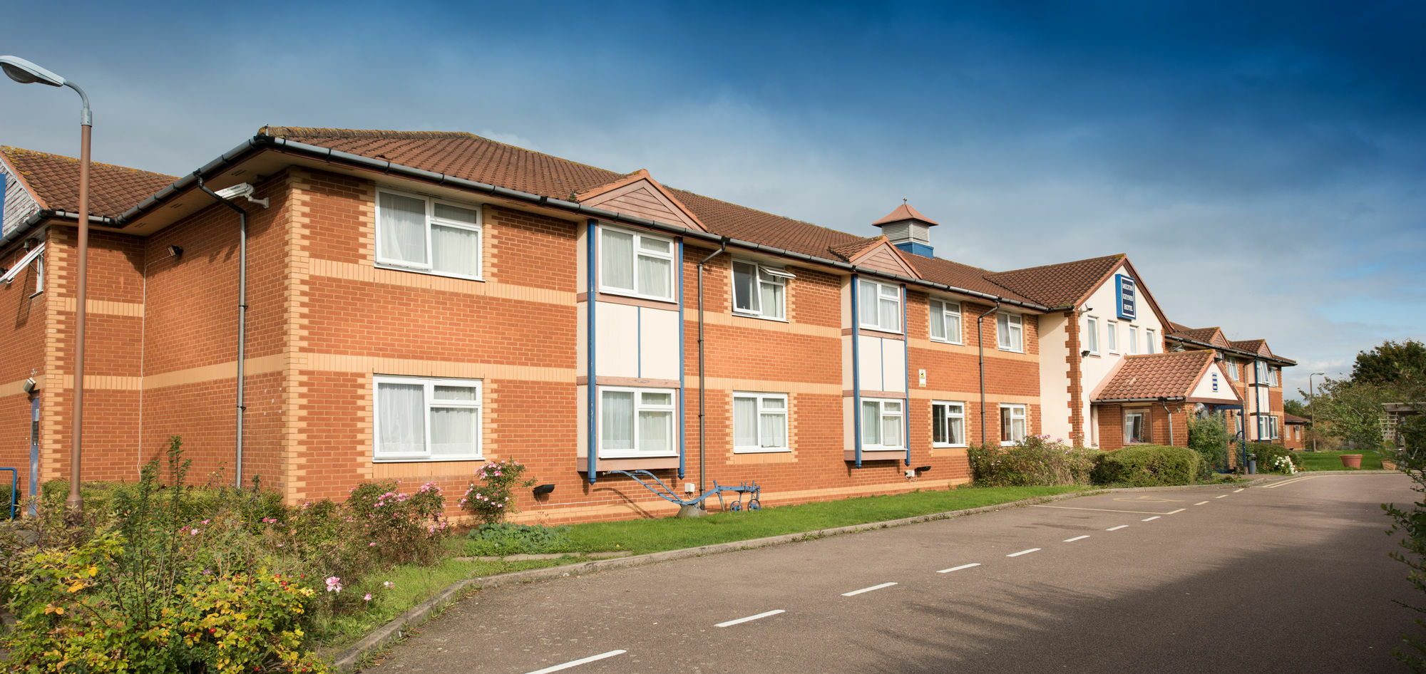 Mk Hotel Milton Keynes Bagian luar foto